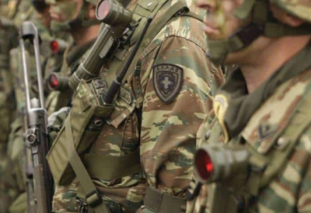 Αναστολή εργασίας και για ανεμβολίαστους υγειονομικούς των Ενόπλων Δυνάμεων